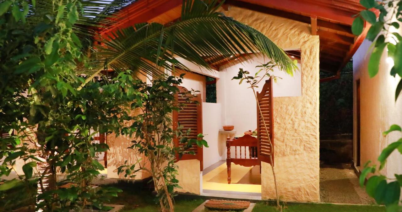 Terrace Garden Ayurveda Resort เวลิกามา ภายนอก รูปภาพ