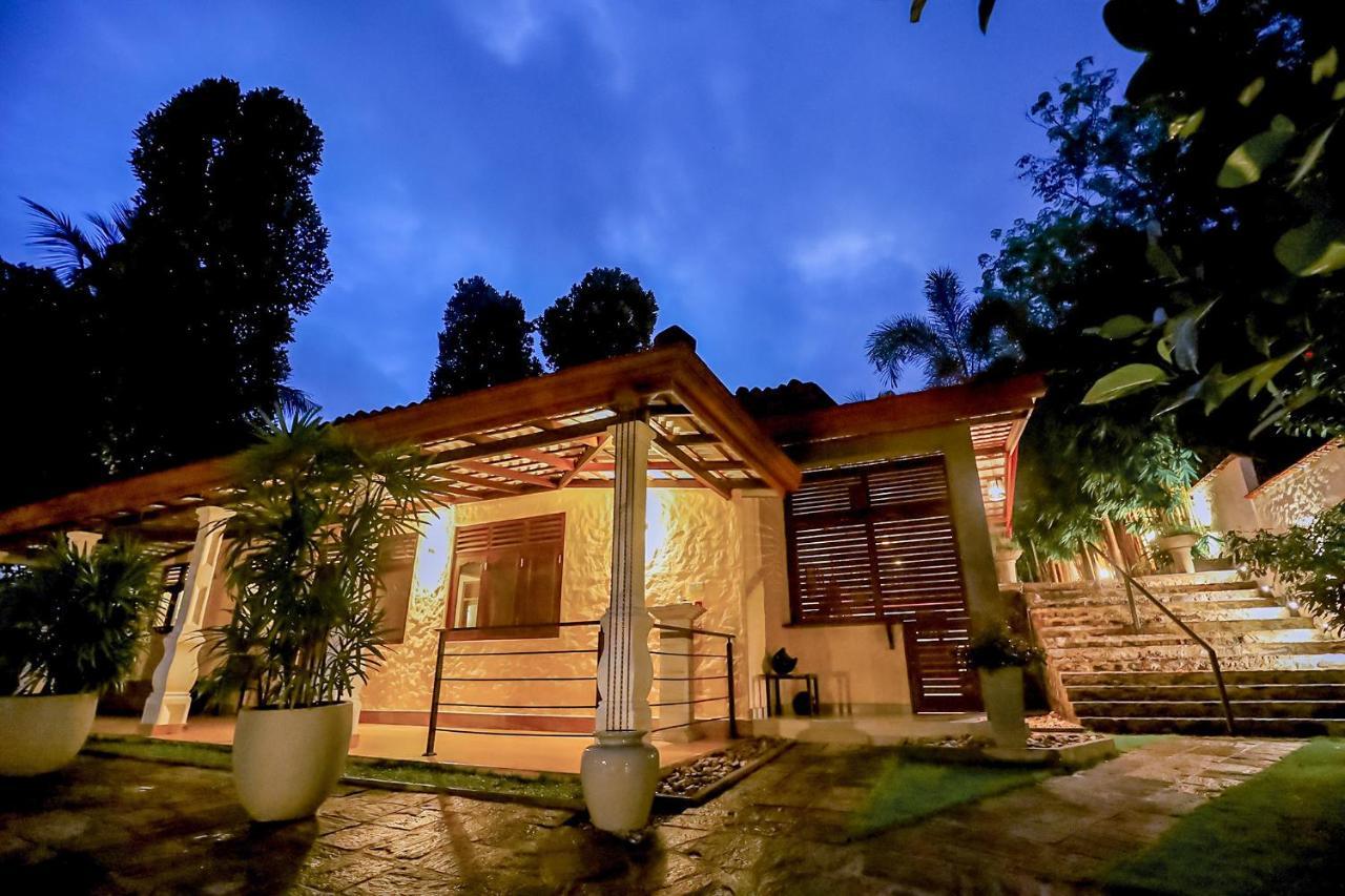 Terrace Garden Ayurveda Resort เวลิกามา ภายนอก รูปภาพ
