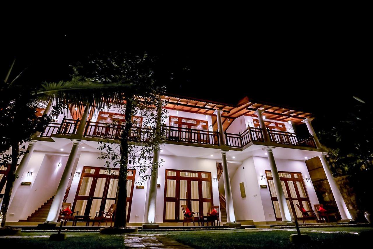 Terrace Garden Ayurveda Resort เวลิกามา ภายนอก รูปภาพ